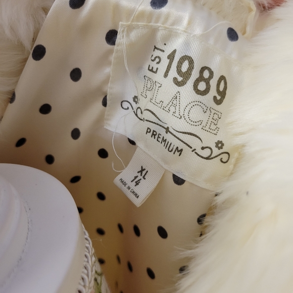 Children's place Faux Fur coat xl - Picture 12 of 16